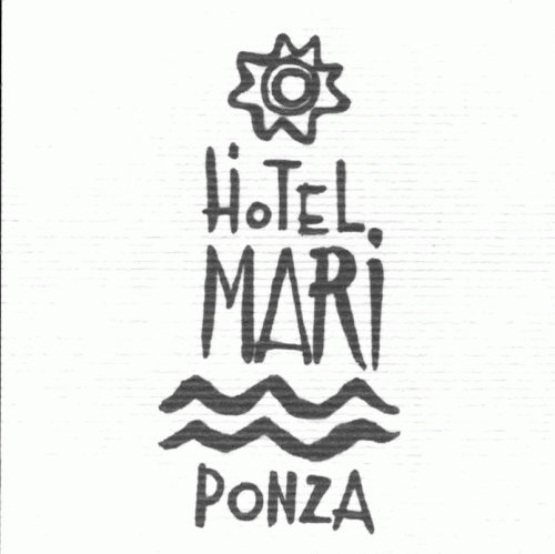Albergo al centro dell' isola di Ponza in mezzo al Tirreno HOTEL MARI DI LUIGI TAGLIAMONTE